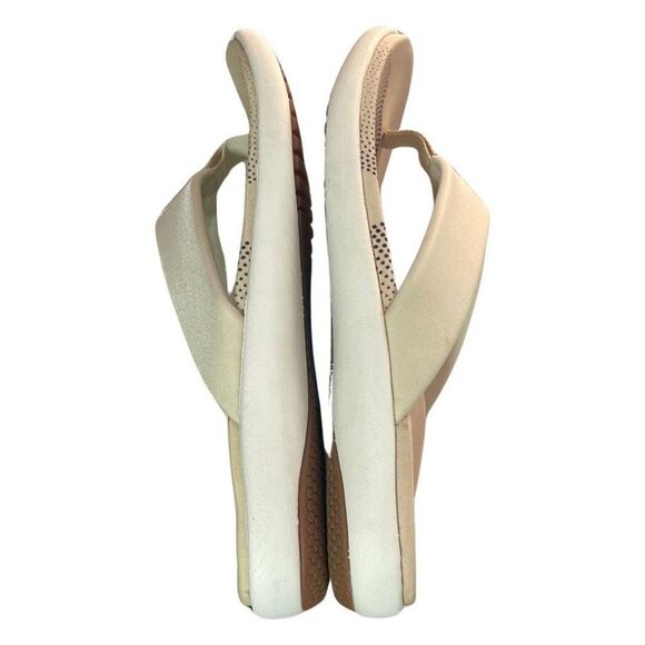 SPENCO Victoria Sandal, Sand Shell Color, Comfy Memory Foam Sole, Size 8, NWOB - Picture 8 of 9
